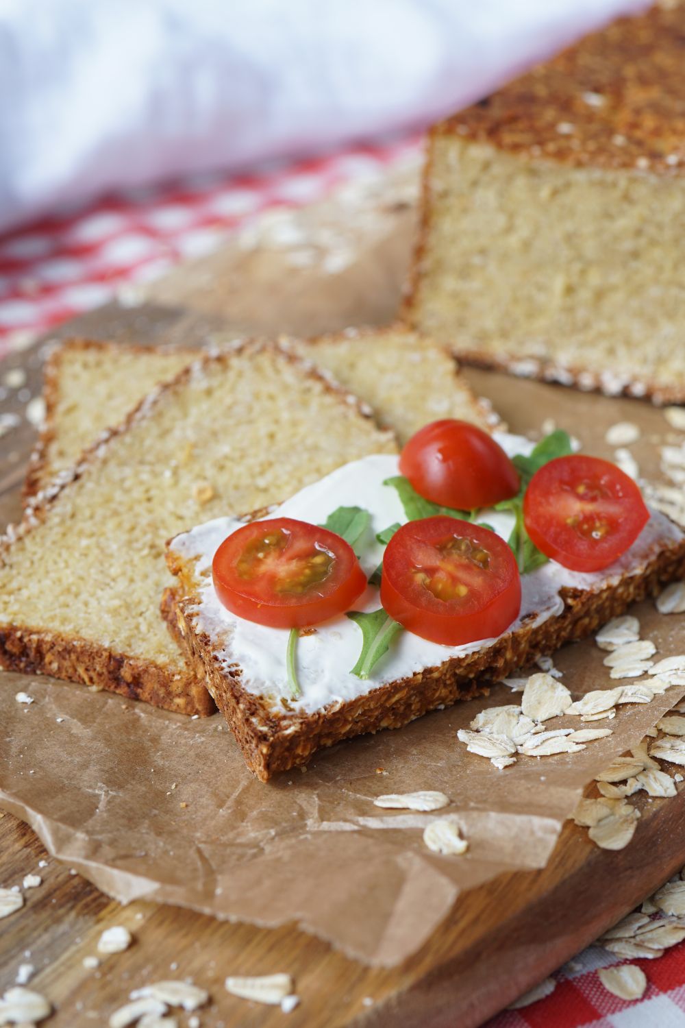 Haferflocken Quark Brot