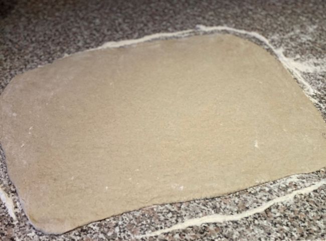 Handbrot Teig ausrollen Handbrot Teig ausrollen