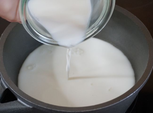 Porridge kochen mit Milch Porridge kochen mit Milch