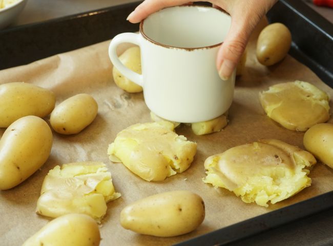Quetschkartoffeln Smashed Potatoes quetschen Quetschkartoffeln Smashed Potatoes quetschen